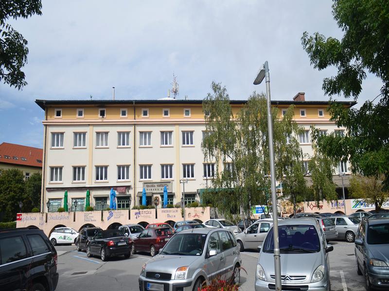 Hotel Grajski Dvor 3*